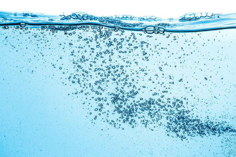Lehetséges-e, illetve ajánlatos-e a desztillált vízzel való kalibrálás?